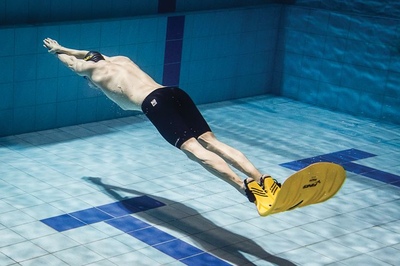 Скоростное плавание в ластах - новый вид занятий в нашем бассейне